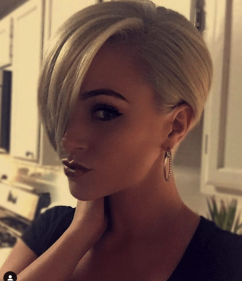 Weibliche Pony Frisuren