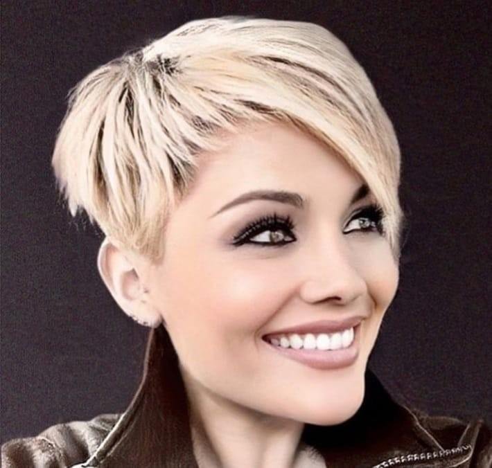 Asymmetrische Frisuren