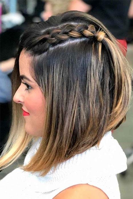 Halblange Frisuren für Damen - der perfekte Mittelweg im Jahr 2023?