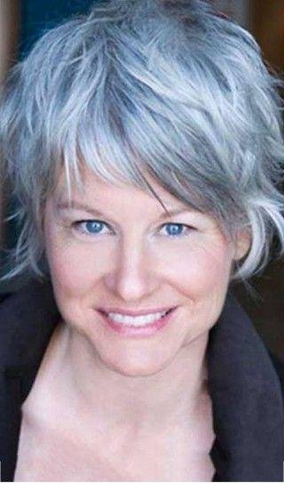 Mittellanger Haarschnitt