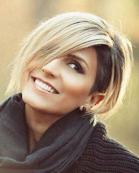 Blonde Haarfrisuren für Frauen 2023