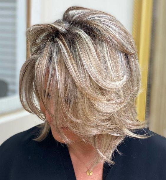 Blonde Haarfrisuren für Frauen 