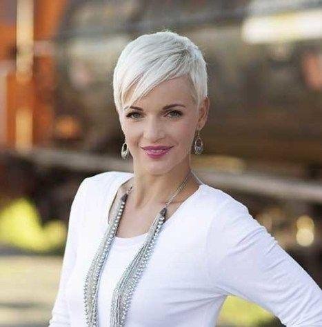 Mittellange Frisuren
