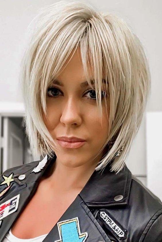 Der Side-Swept Pixie