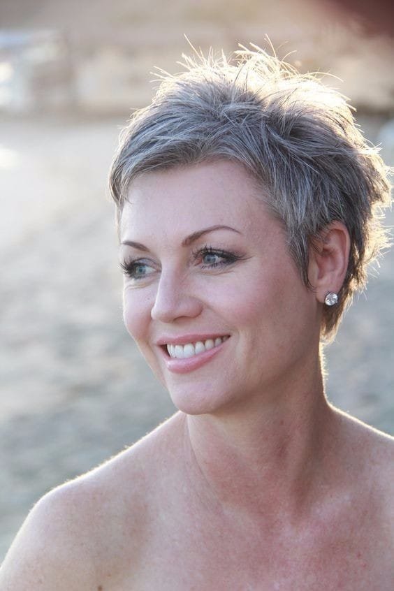 Junger Look mit wenig Aufwand: Der Pixie Bob als optimale Frisur für die reife Frau