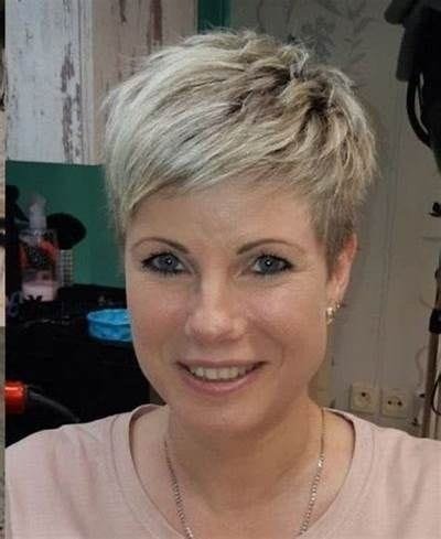 Junger Look mit wenig Aufwand: Der Pixie Bob als optimale Frisur für die reife Frau