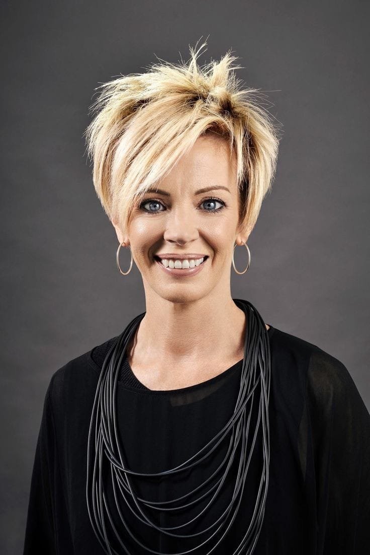 Junger Look mit wenig Aufwand: Der Pixie Bob als optimale Frisur für die reife Frau