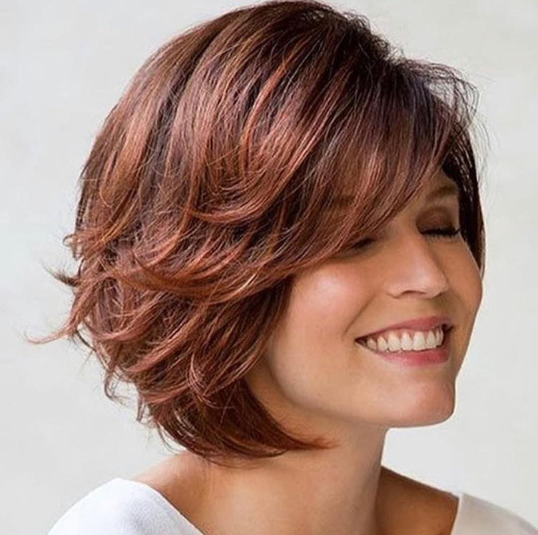 Schöne Kurzhaarfrisuren für runde Gesichter