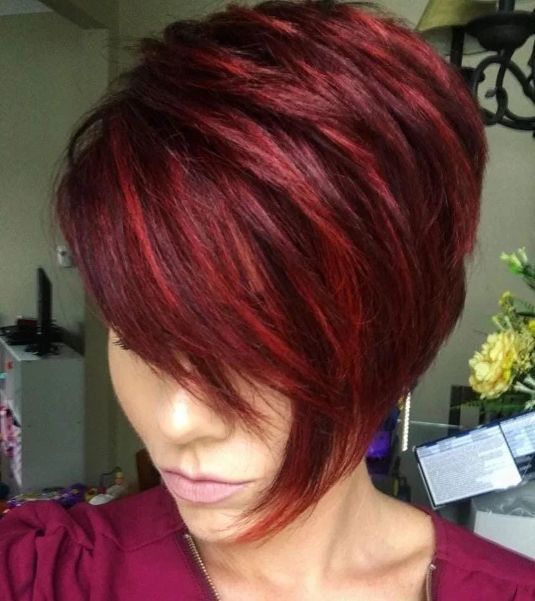 Perfekten Haarfarben für Kurzhaarfrisuren: Braun und Rot