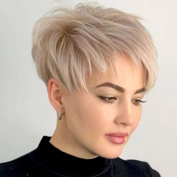 Einige Ideen für unordentliche Bob-Frisuren